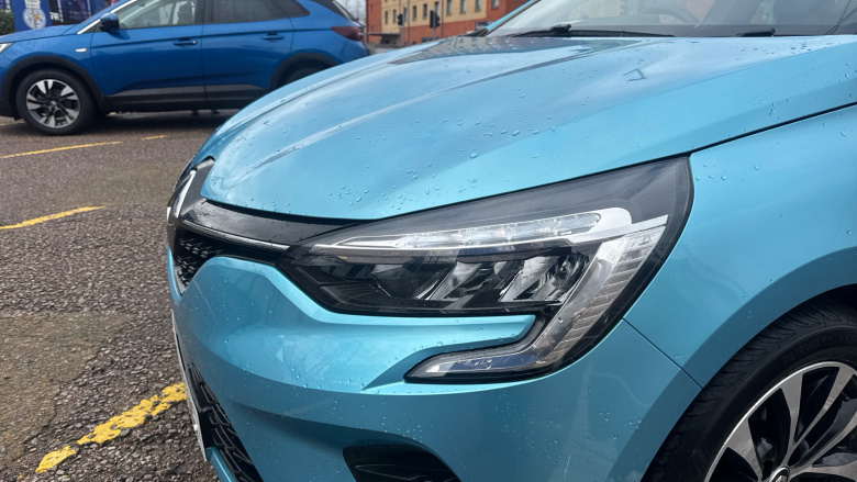 Renault Clio 1.0 TCe 90 Iconic 5dr Petrol Hatchback